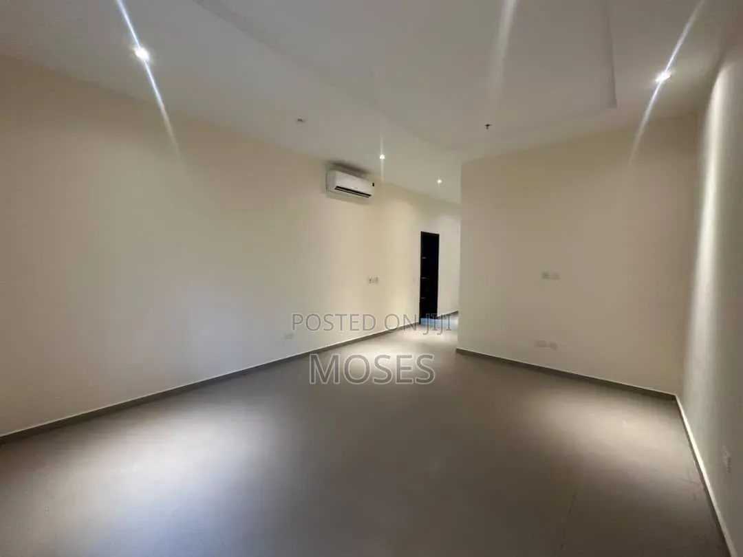 6bdrm Block of Flats in Well Secured Estate, Ikoyi S.W for rent in Ikoyi S.W