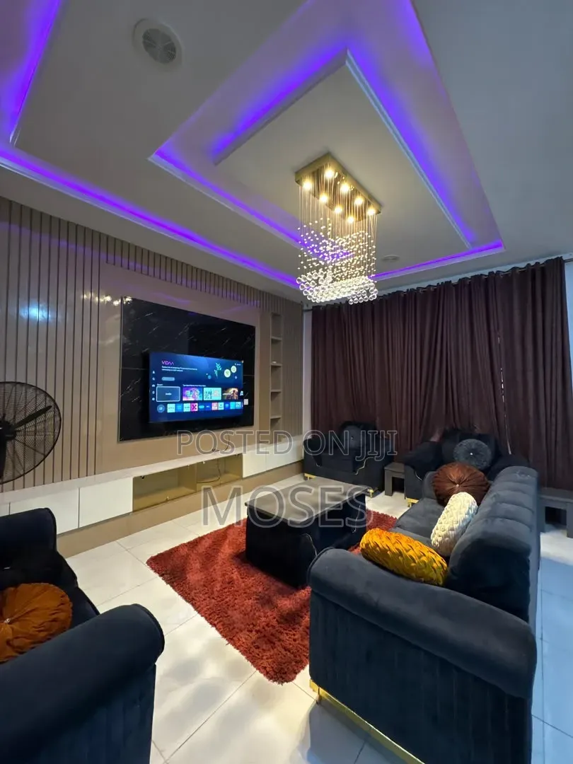 Furnished 4bdrm Duplex in Dpk Estate, Chevron for rent in Chevron