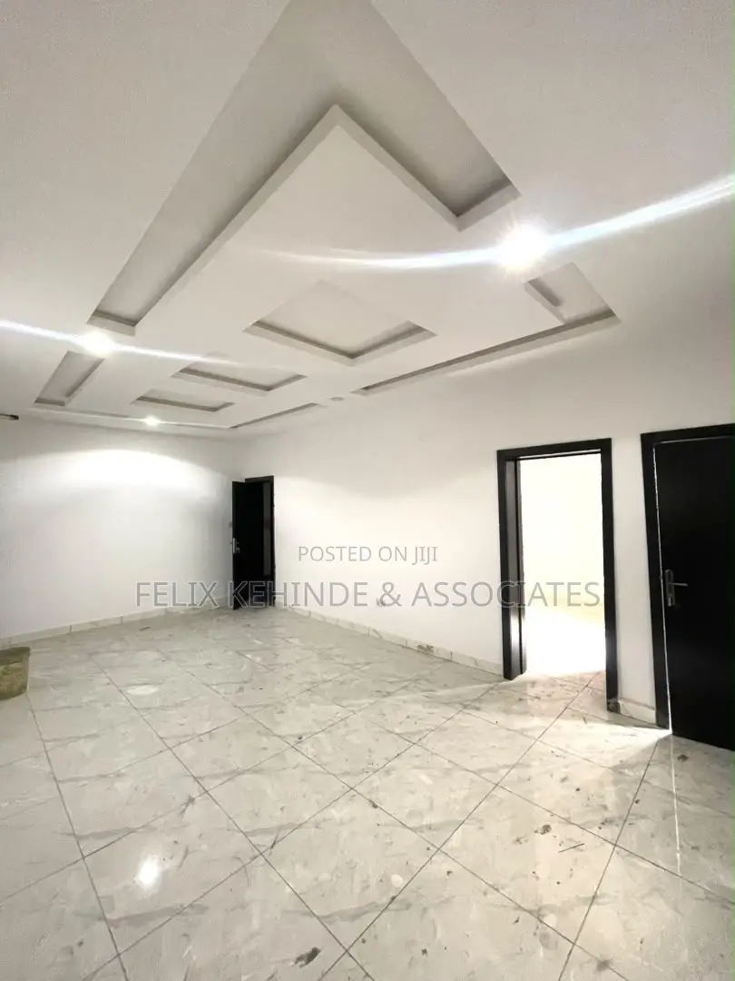 2bdrm Block of Flats in New Bodija for rent in Bodija