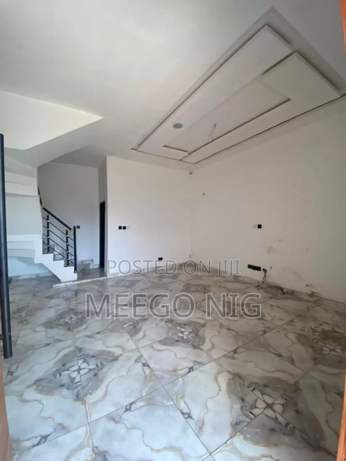 3bdrm Townhouse / Terrace in General Paint, Olokonla for rent in Olokonla