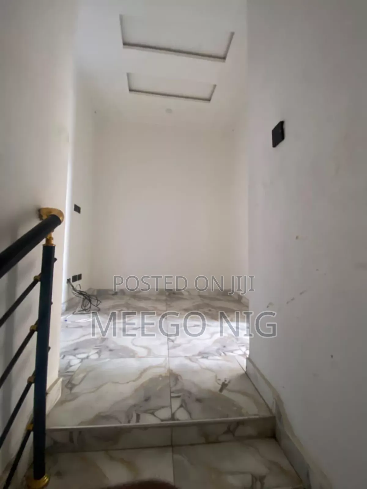 3bdrm Townhouse / Terrace in General Paint, Olokonla for rent in Olokonla