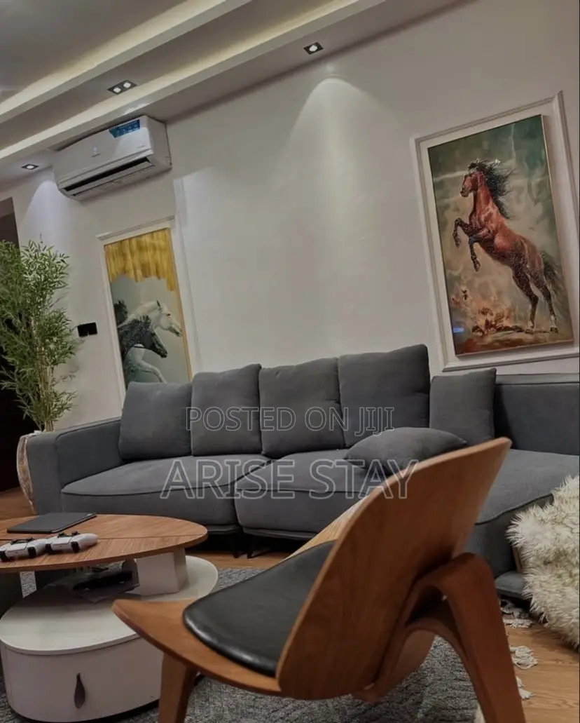 3-Bedroom Shortlet With Ps5 | Osapa London in Osapa london