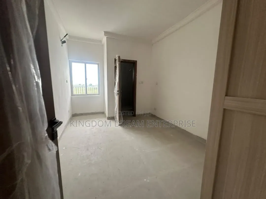 3bdrm Block of Flats in Osapa London Lekki for rent in Osapa london