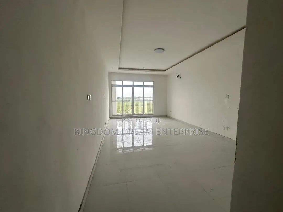 3bdrm Block of Flats in Osapa London Lekki for rent in Osapa london