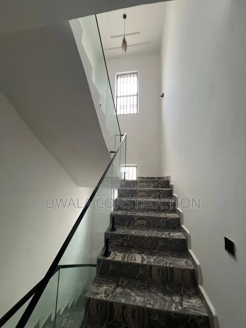 6bdrm Duplex in Guzape District for sale in Guzape District