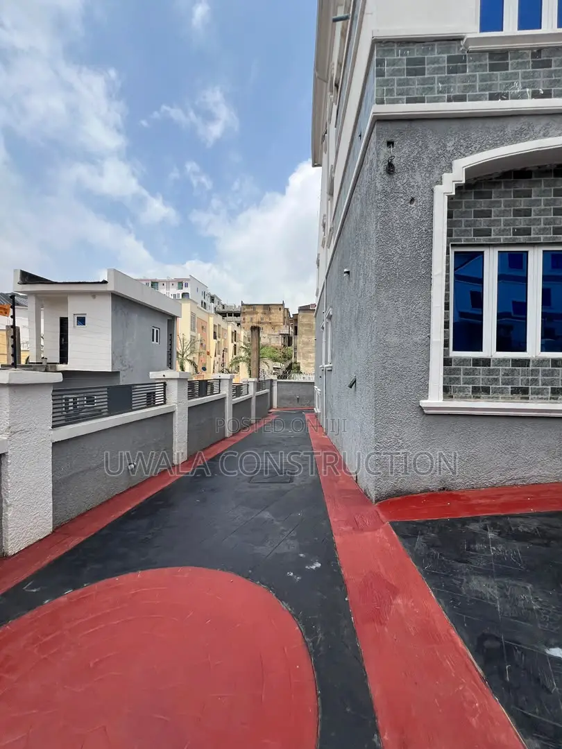 6bdrm Duplex in Guzape District for sale in Guzape District