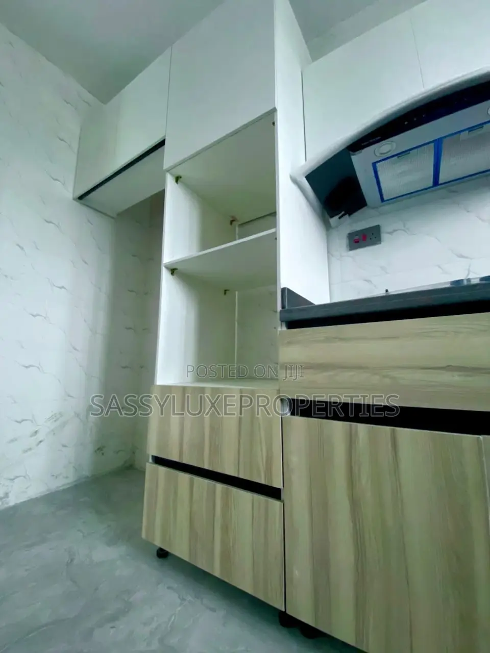 Furnished 2bdrm Apartment in Chios Garden, Abijo for sale in Abijo