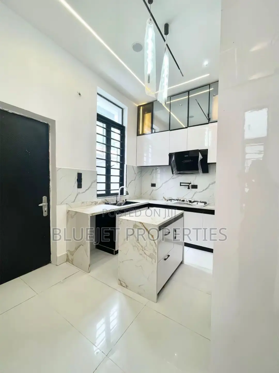 Furnished 4bdrm Duplex in Ikota Estate for sale in Ikota