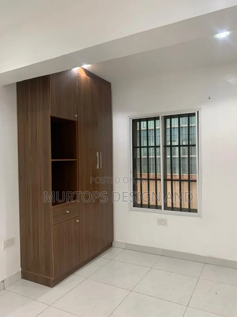 3bdrm Apartment in Park Viewing Estate for rent in Parkview Estate