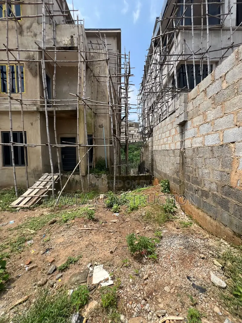 6bdrm Duplex in Guzape District for sale in Guzape District