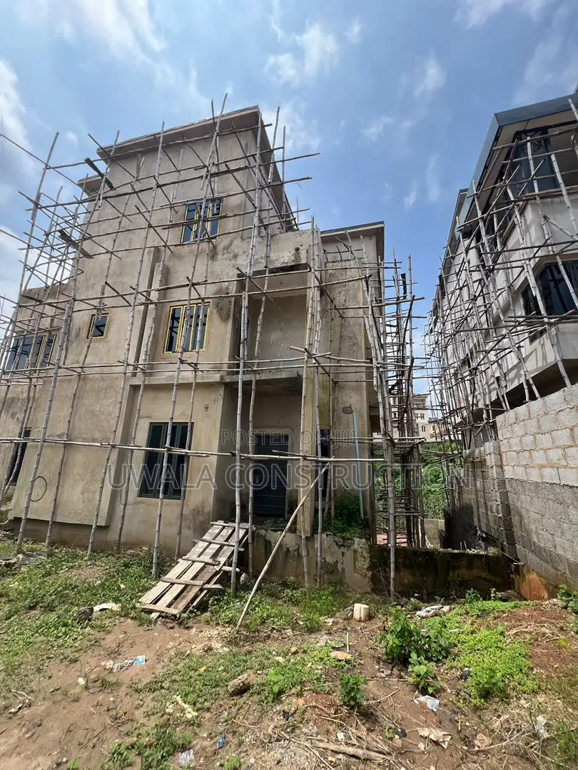 6bdrm Duplex in Guzape District for sale in Guzape District