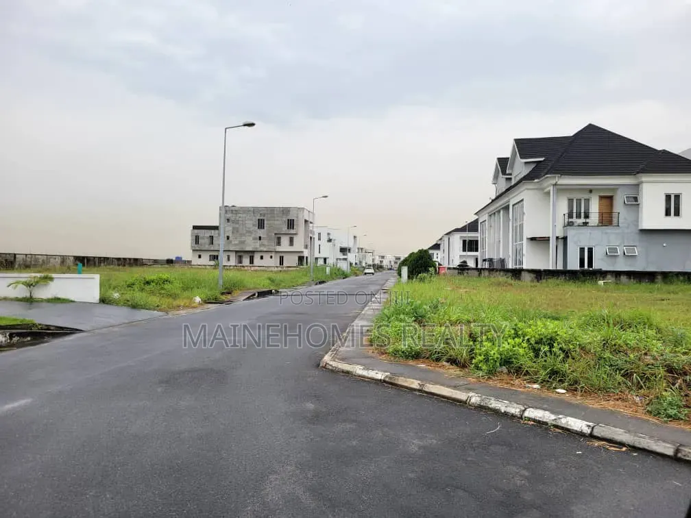 An Exquisite Residential Buy and Build Land in an Exclusive Estate in Ikate