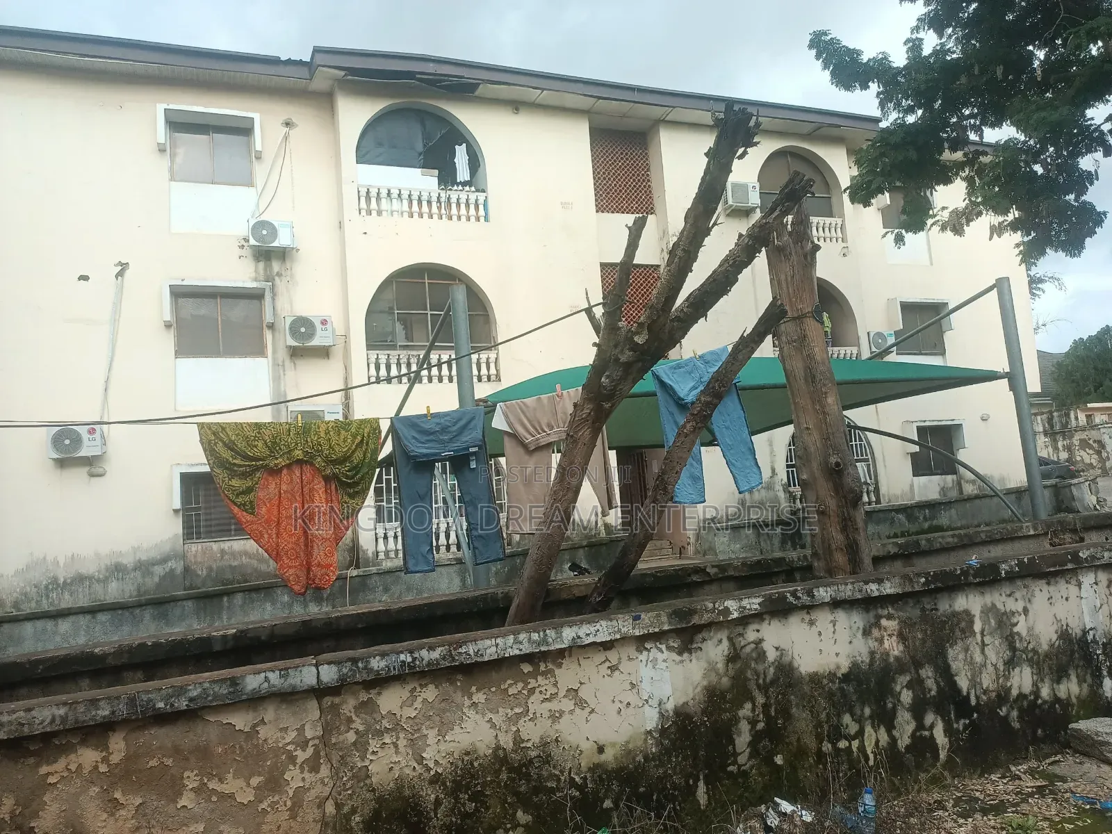 18bdrm Block of Flats in Wuse 2 Abuja Nigeria for sale in Wuse 2