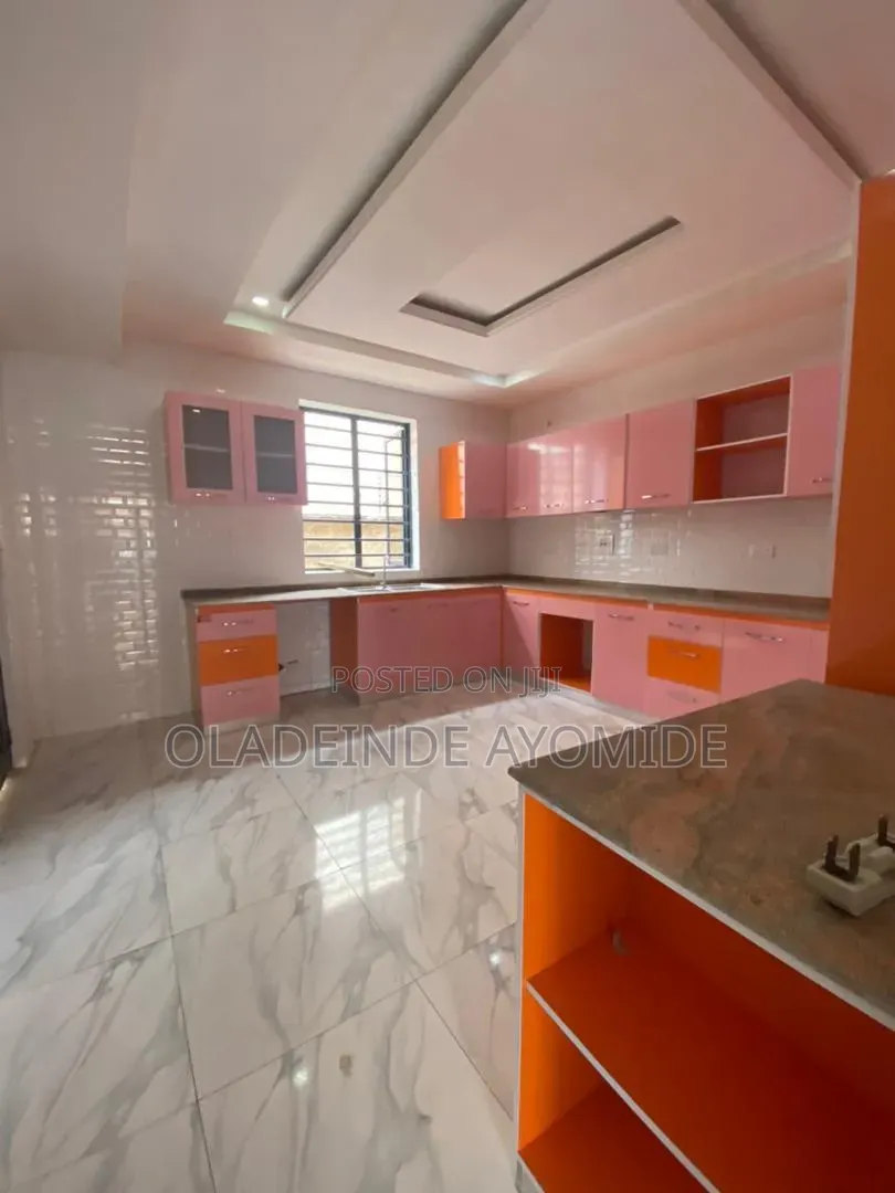 4bdrm Duplex in Osapa london for rent in Osapa london