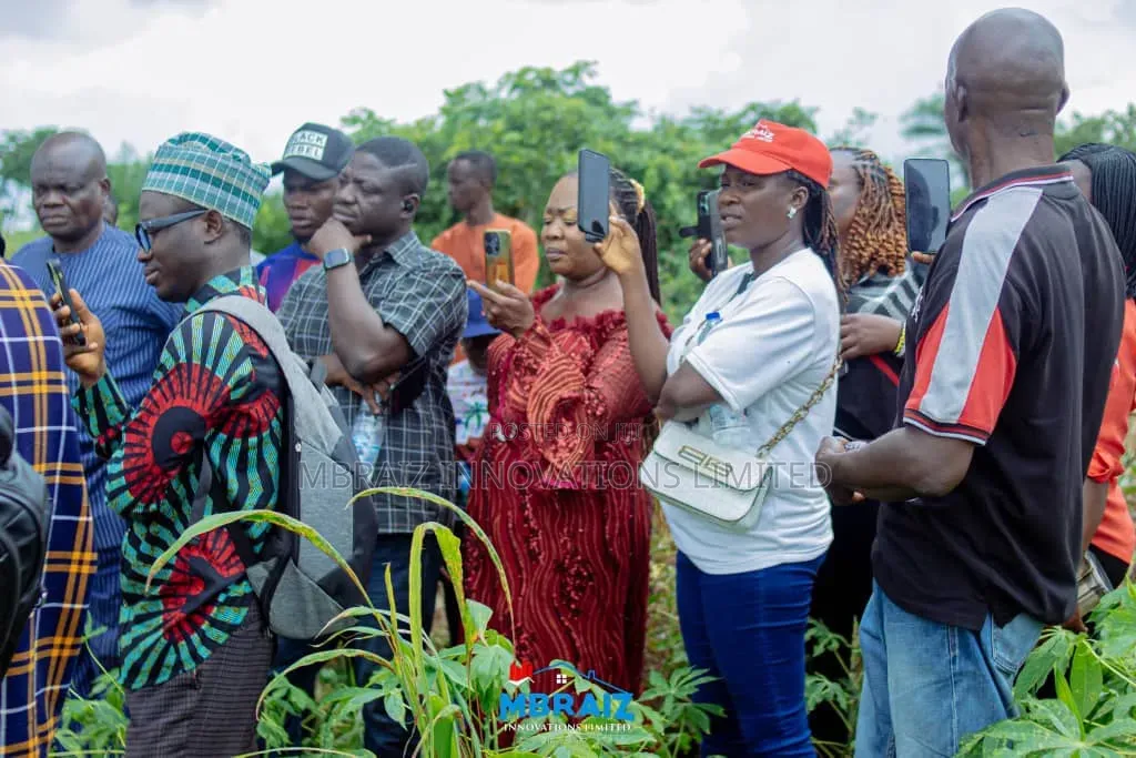 Farmland Available for Sale in Mokoloki Mowe Ofada Ogun State. in Obafemi-Owode