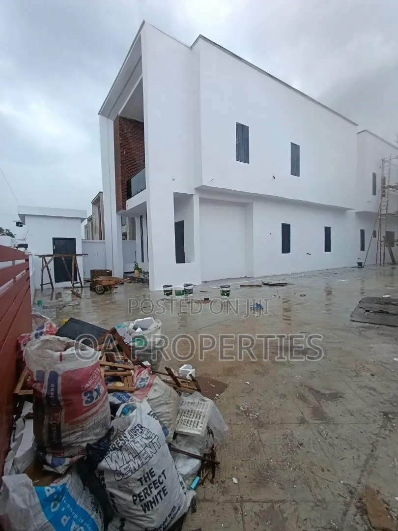 4bdrm Duplex in Ikolaba Gra Ibadan for sale in Ibadan