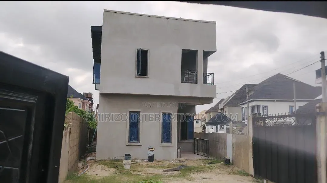 4bdrm Duplex in Seaside Estate, Badore for sale in Badore