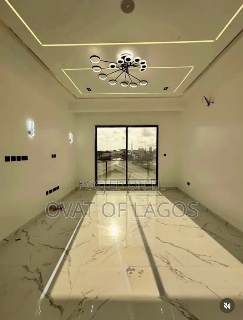 3bdrm Apartment in Lekki Phase 1 for rent in Lekki Phase 1