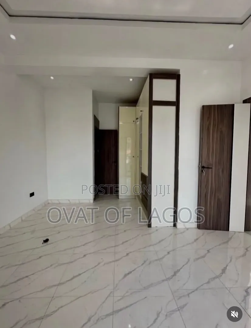 3bdrm Apartment in Lekki Phase 1 for rent in Lekki Phase 1