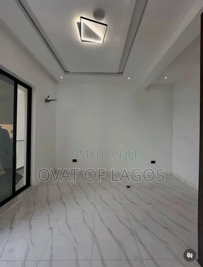 3bdrm Apartment in Lekki Phase 1 for rent in Lekki Phase 1