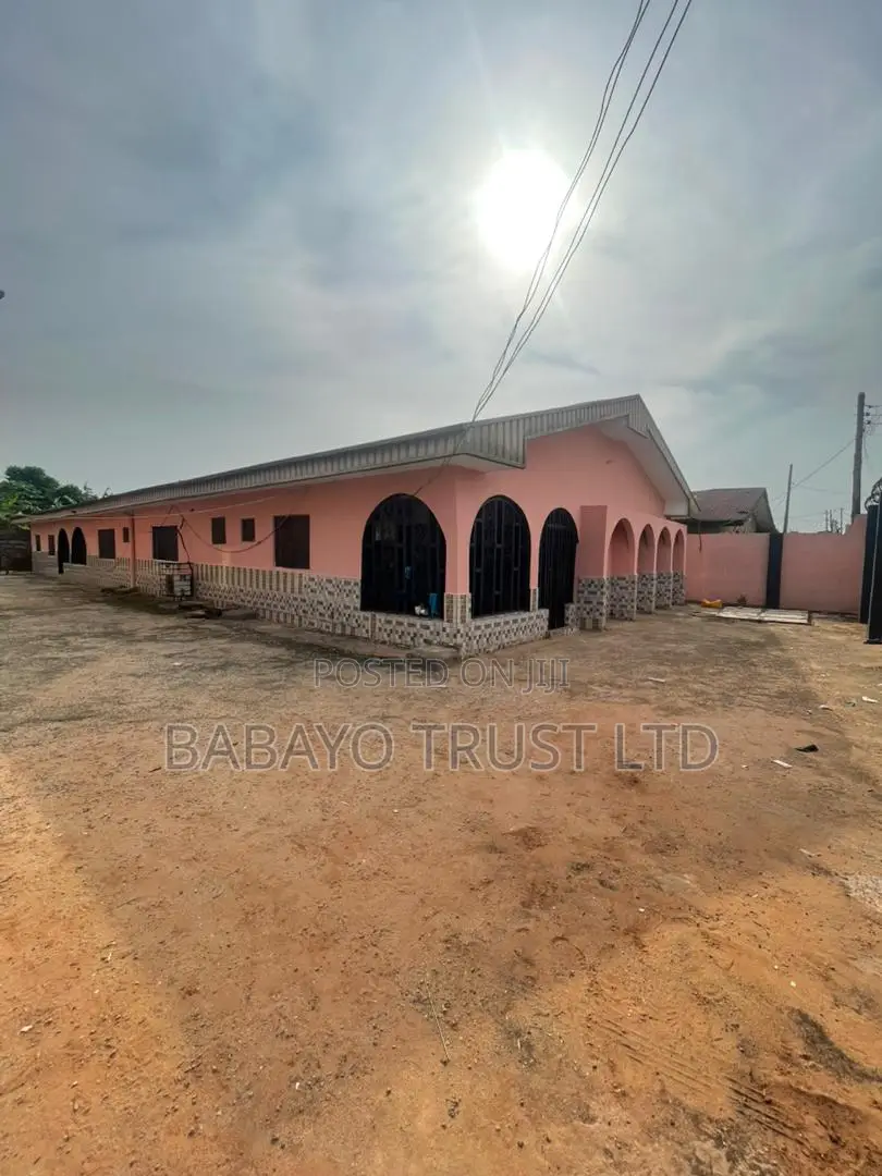 3bdrm Block of Flats in Babayo Priorities, Benin City for sale in Benin City