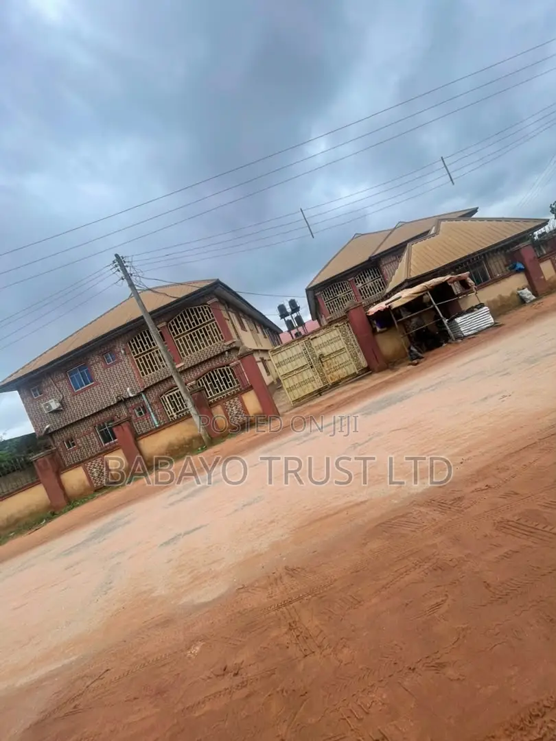 20bdrm Block of Flats in Isiohor, Benin City for sale in Benin City