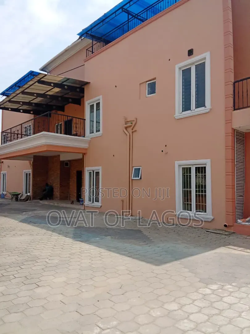 2bdrm Apartment in Lekki Phase 1 for rent in Lekki Phase 1