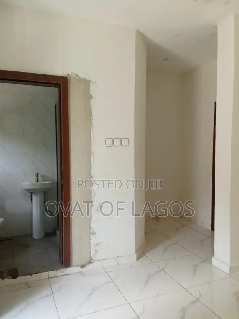 2bdrm Apartment in Lekki Phase 1 for rent in Lekki Phase 1