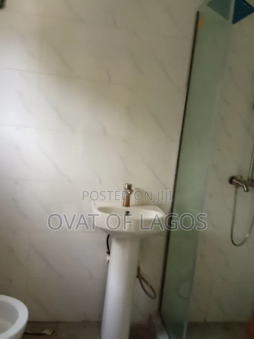 2bdrm Apartment in Lekki Phase 1 for rent in Lekki Phase 1