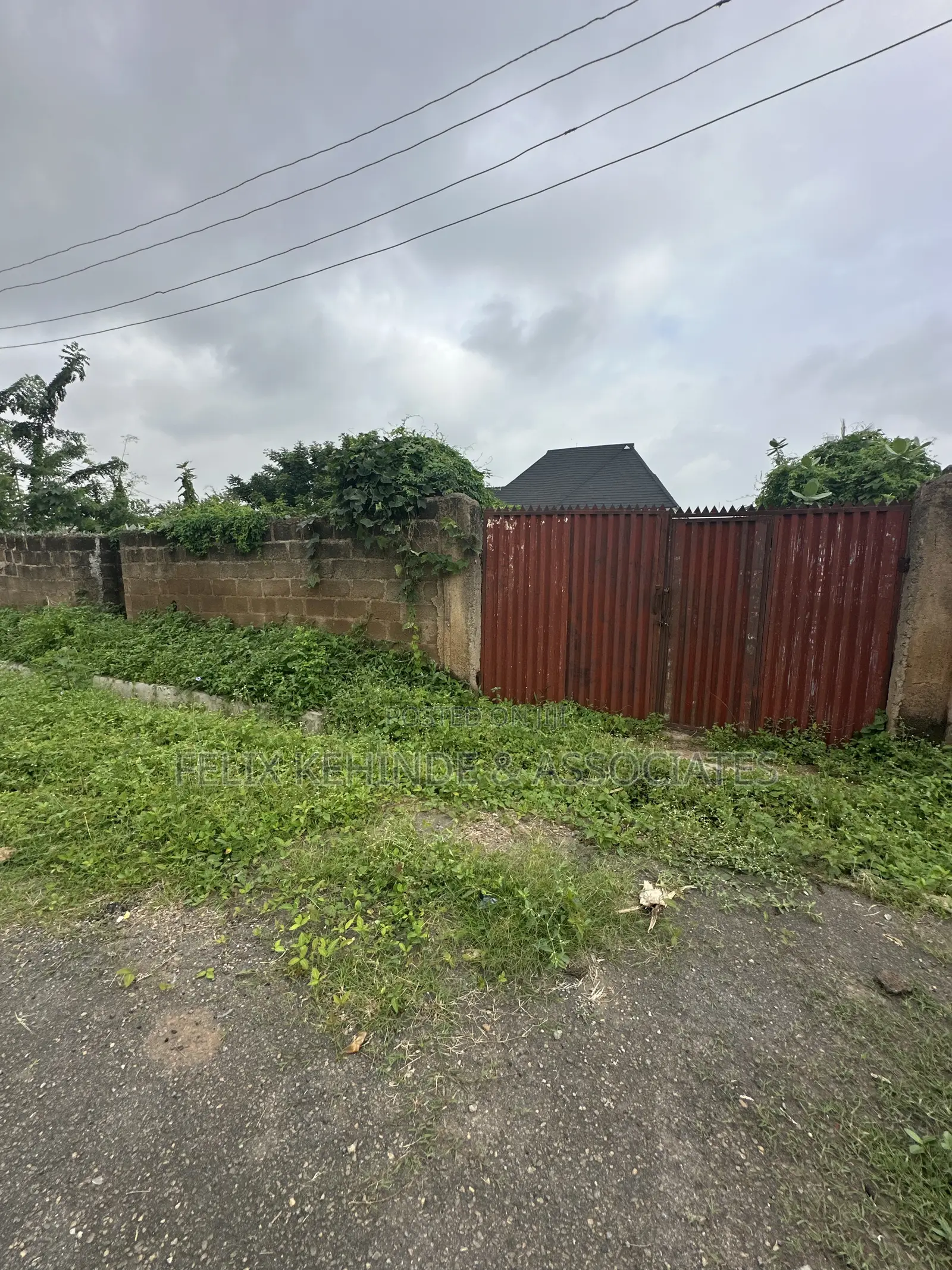 3bdrm Bungalow in Olubadan Estate,, Iwo Road for sale in Iwo Road