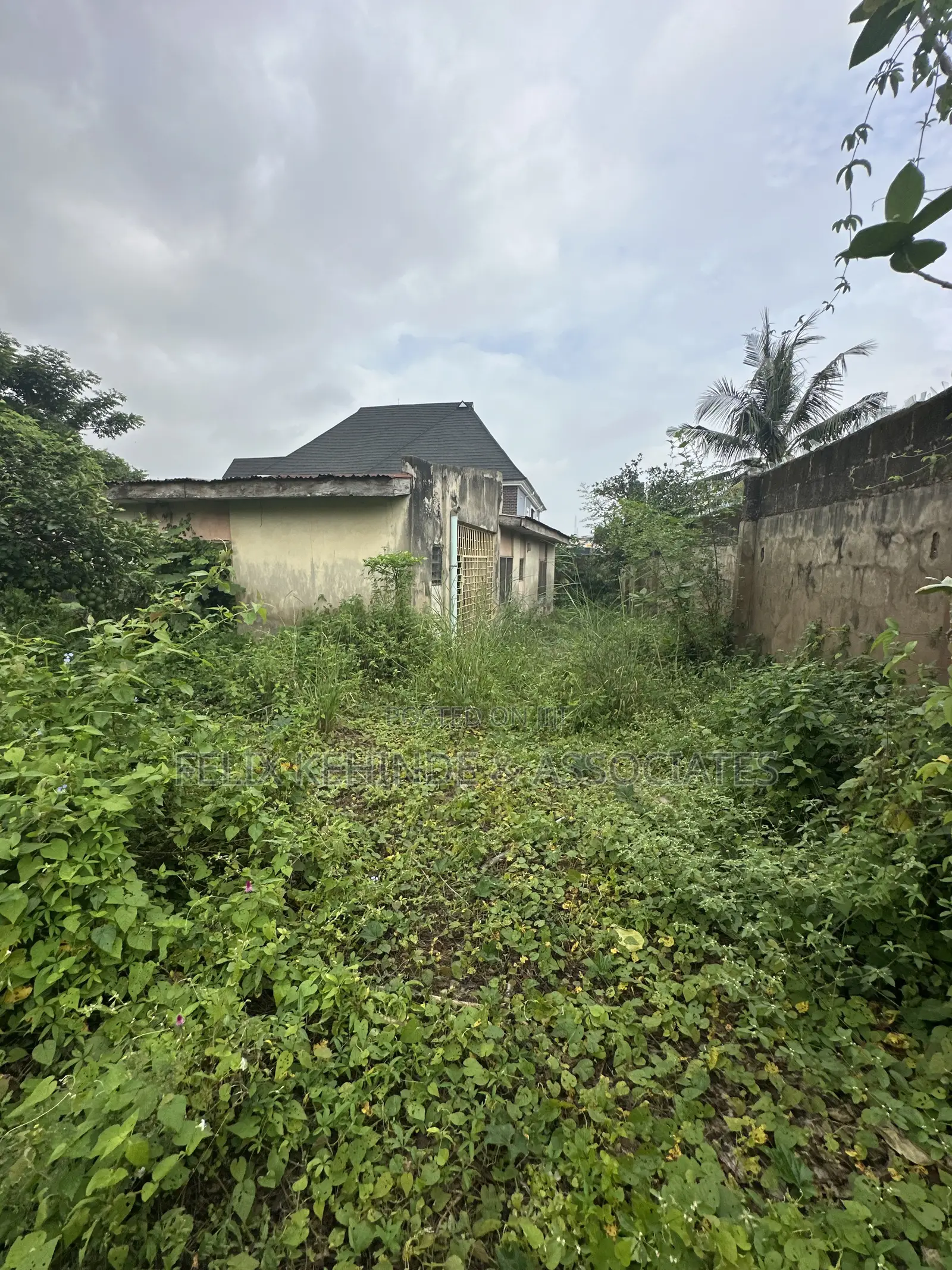 3bdrm Bungalow in Olubadan Estate,, Iwo Road for sale in Iwo Road