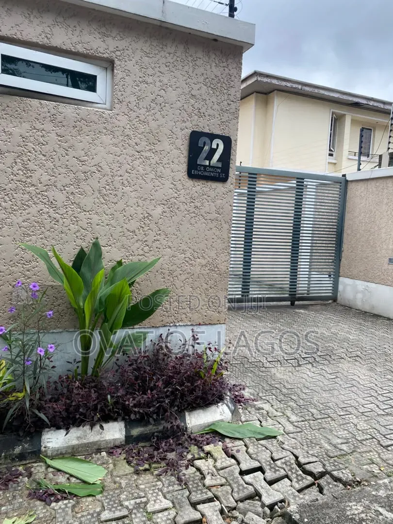 4bdrm Duplex in Lekki Phase 1 for rent in Lekki Phase 1