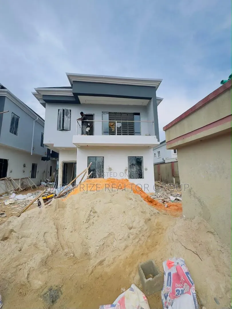 5bdrm Duplex in Omole Phase 2 Lagos for sale in Omole Phase 2