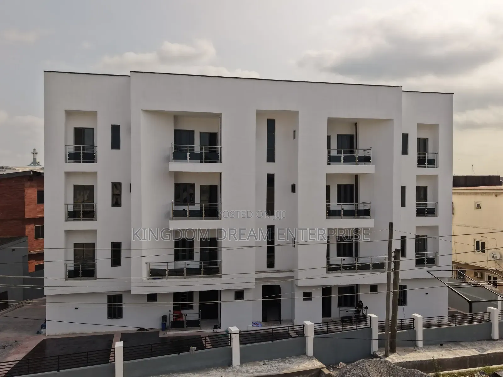 3bdrm Apartment in Gbagada Lagos for sale in Ifako-Gbagada