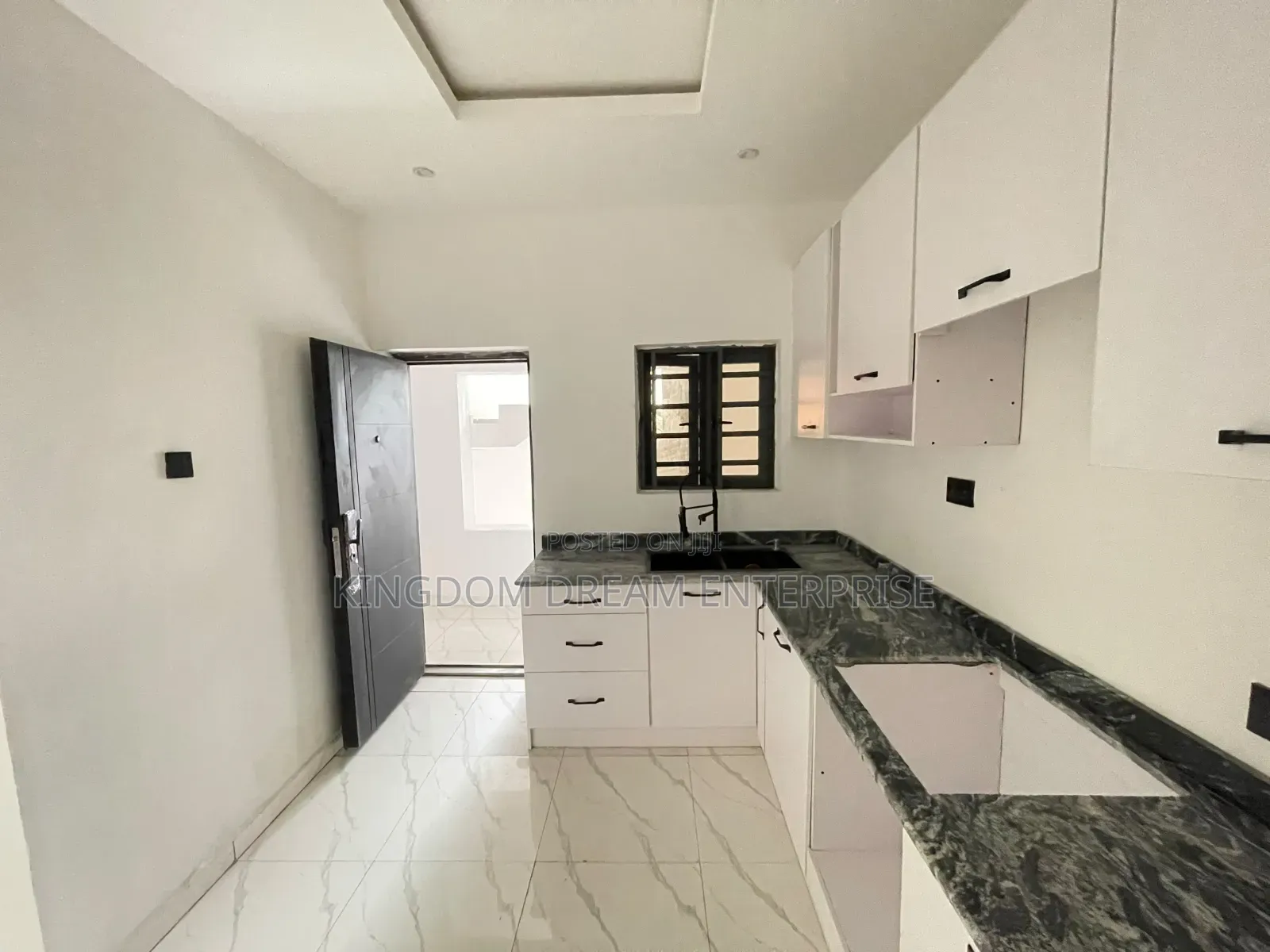 3bdrm Apartment in Gbagada Lagos for sale in Ifako-Gbagada