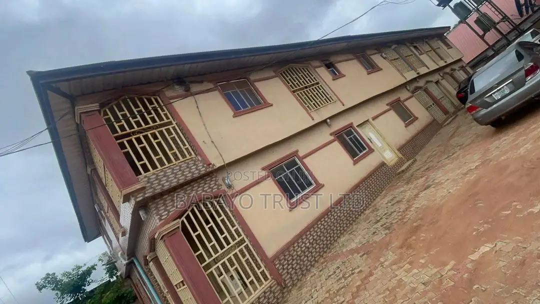 20bdrm Block of Flats in Isiohor, Benin City for sale in Benin City
