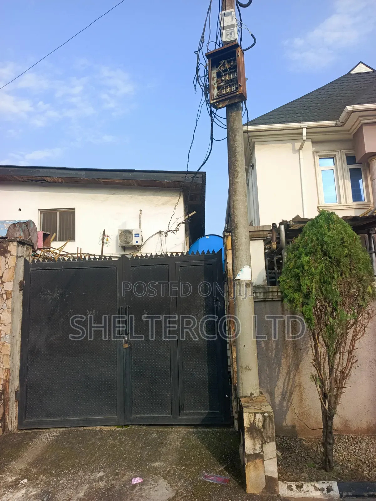 20bdrm Block of Flats in Estate, Wempco Road for sale in Wempco Road