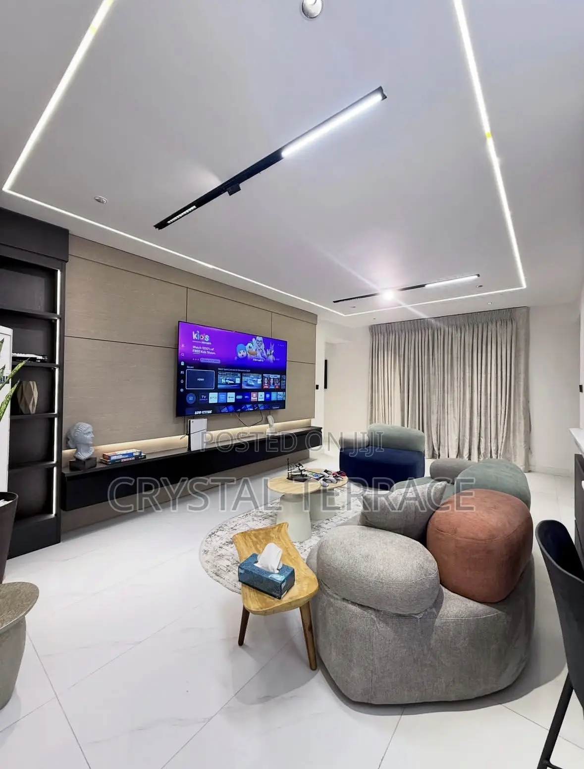 Exquisitely Furnished 3 Bedroom Shortlet Admiralty Way in Lekki Phase 1