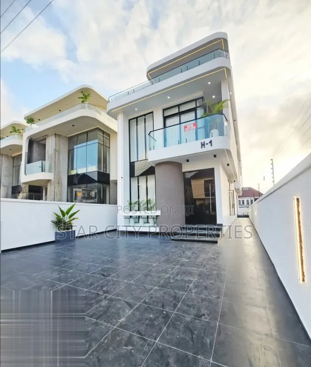 5bdrm Duplex in Lekki Lagos for sale in Lekki Expressway