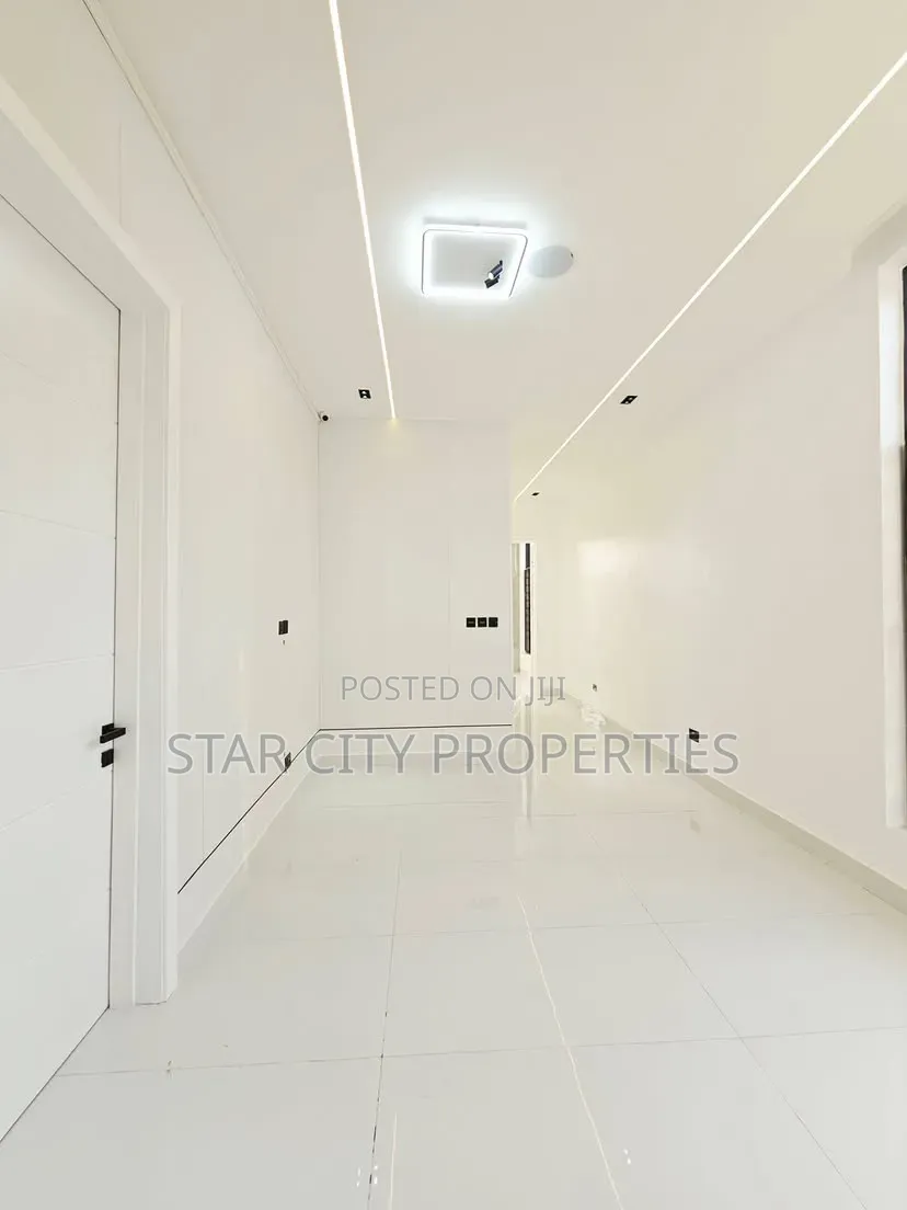 5bdrm Duplex in Lekki Lagos for sale in Lekki Expressway
