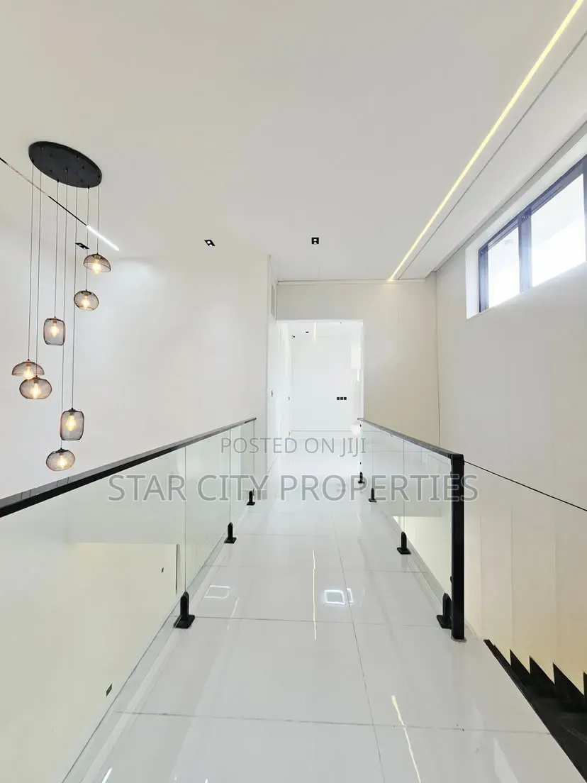 5bdrm Duplex in Lekki Lagos for sale in Lekki Expressway