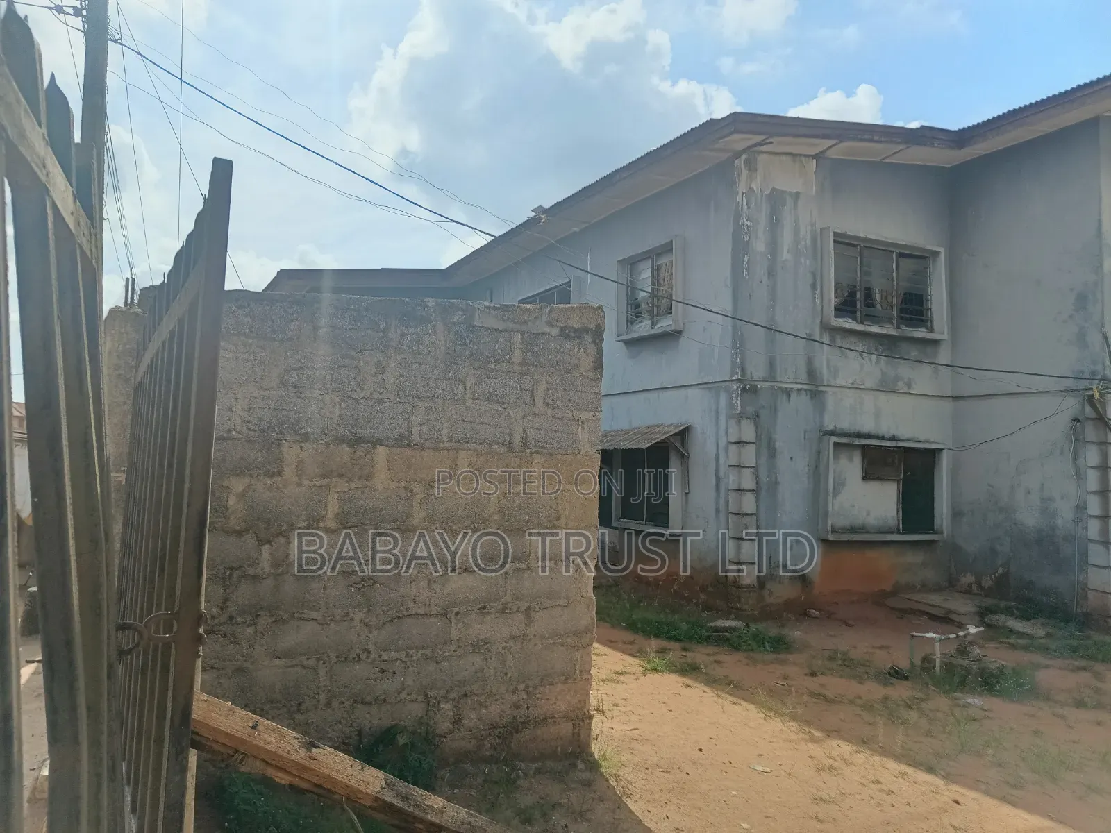 13bdrm House in Uwagboe, Benin City for sale in Benin City