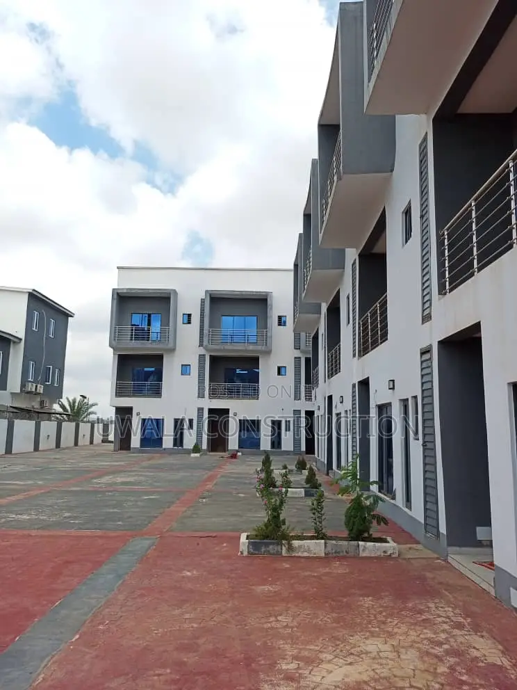 4bdrm Duplex in Gaduwa for rent in Gaduwa