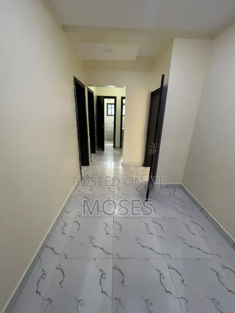 3bdrm Block of Flats in In An Access Code, Ologolo for rent in Ologolo