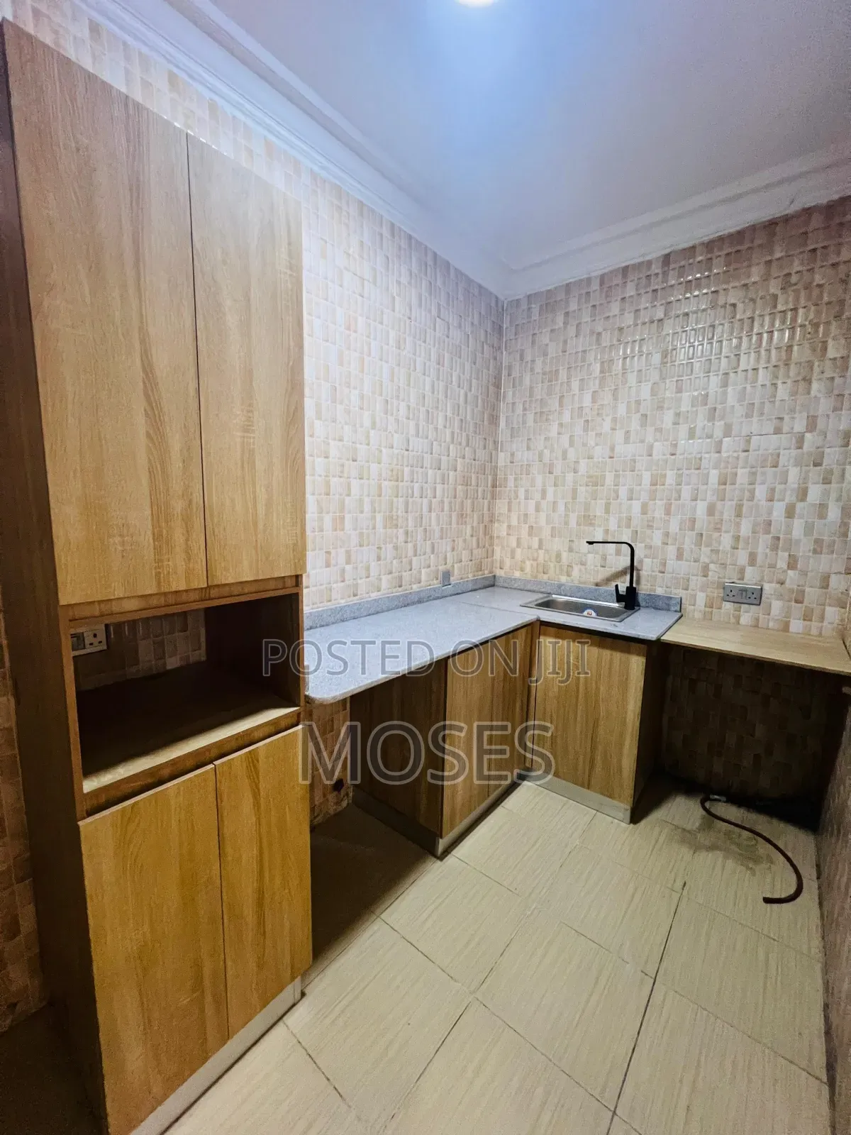 2bdrm Apartment in In A Call To Access, Ologolo for rent in Ologolo