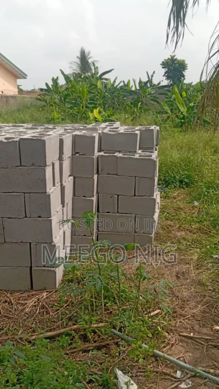 825Sqm Land at Chevron for Sale Distress in Chevron