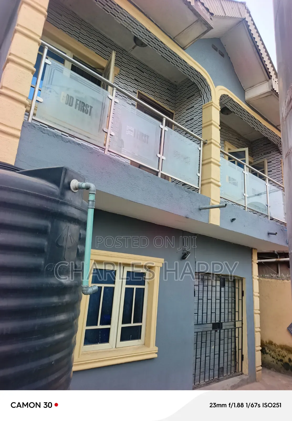 6bdrm Block of Flats in Baruwa Major Road for sale in Ipaja Road