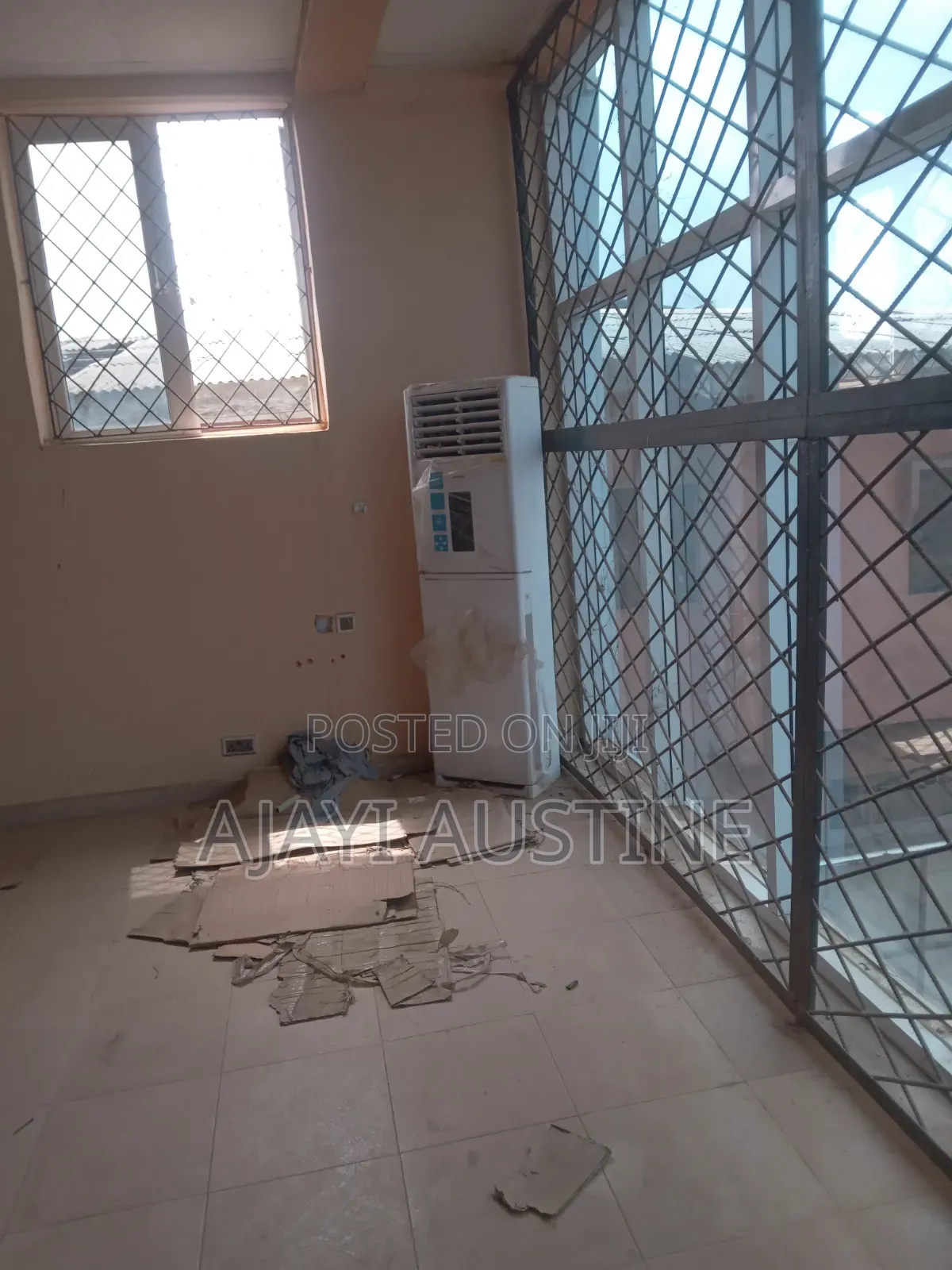 Office Space to Let at Gbagbalogun Nearby State Hospital in Akure