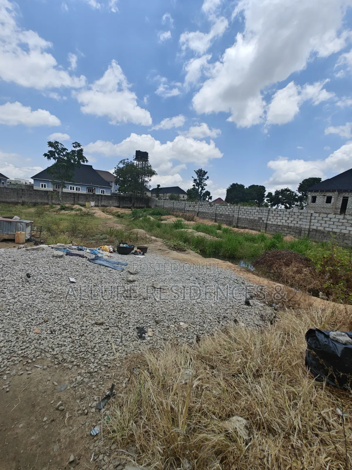 ๐ Urgent Sale: 1,200sqm Land Near River Park Estate, Lugbe โ โฆ45M in Sabon Lugbe