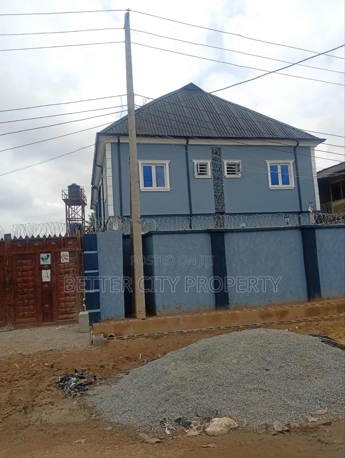 2bdrm Apartment in In Secured Street At for rent in Akowonjo
